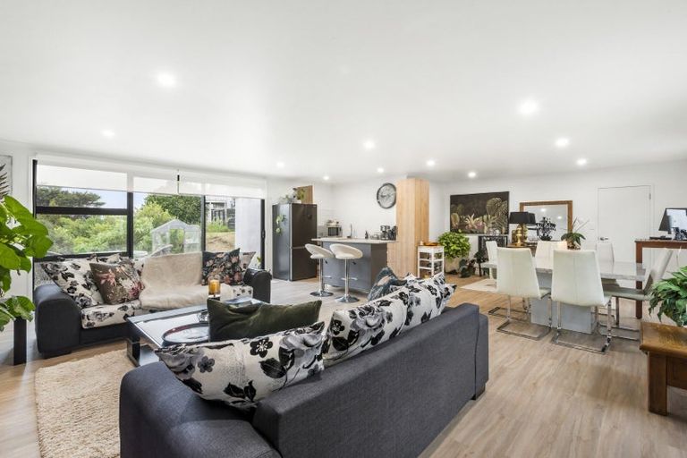 Photo of property in 1268 East Coast Road, Redvale, Albany, 0794