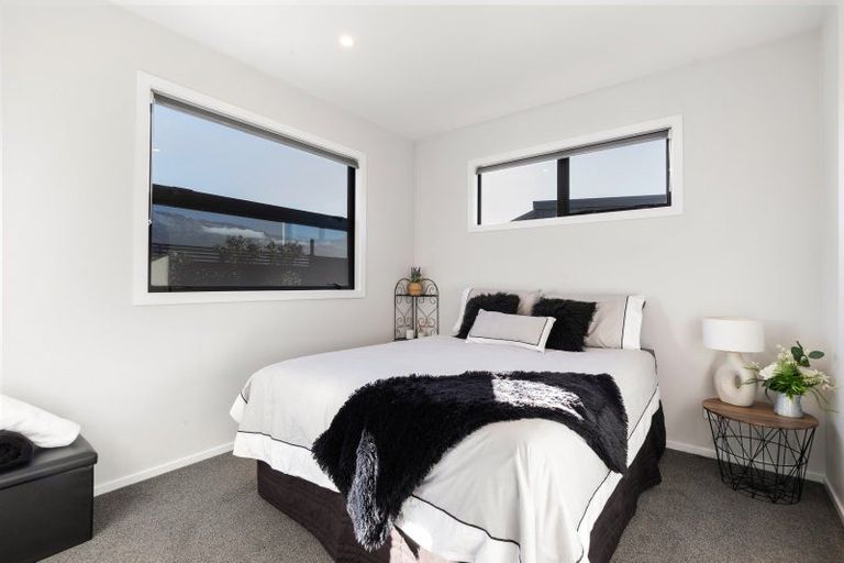 Photo of property in 45 Stratford Drive, Mount Pisa, Cromwell, 9383