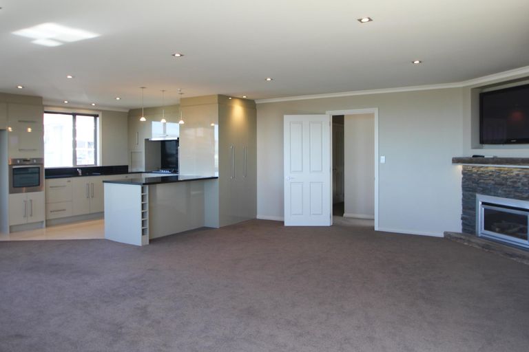Photo of property in 38 Wharfe Street, South Hill, Oamaru, 9400