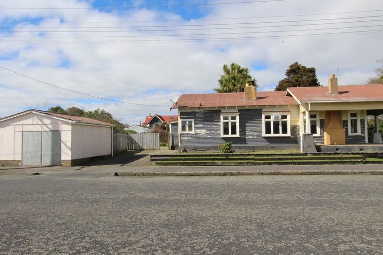 Photo of property in 10 Tararua Street, Pahiatua, 4910