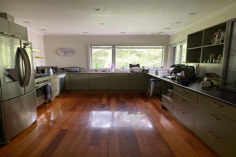 Photo of property in 17 Highbury Bypass, Birkenhead, Auckland, 0626