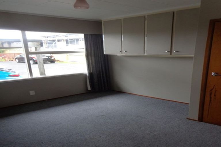 Photo of property in 168 Don Buck Road, Massey, Auckland, 0614