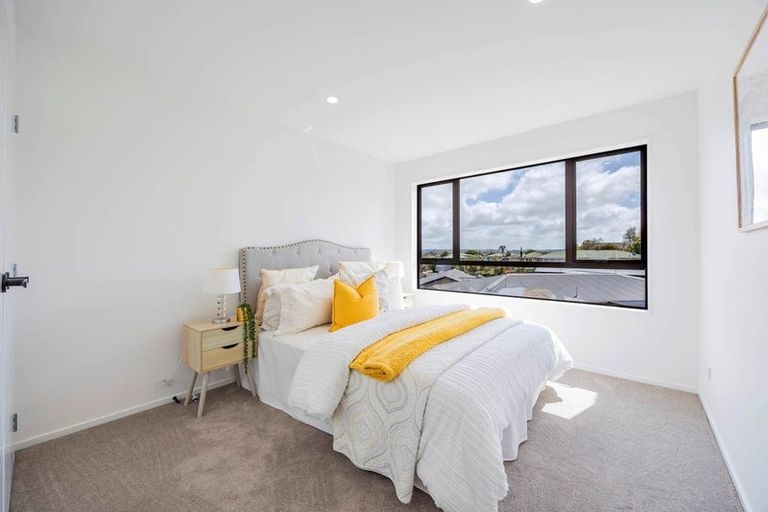 Photo of property in 28c Dellwood Avenue, Henderson, Auckland, 0612