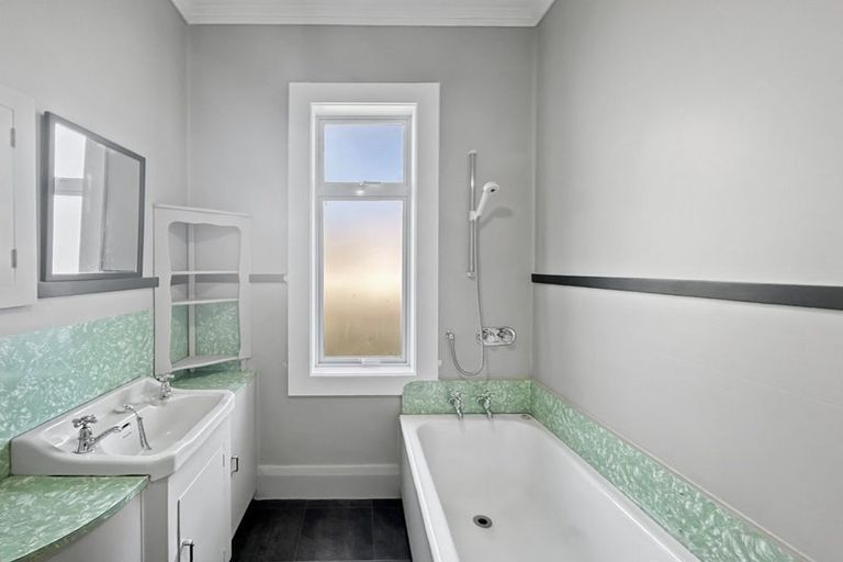 Photo of property in 94 Sydney Street, Windsor, Invercargill, 9810