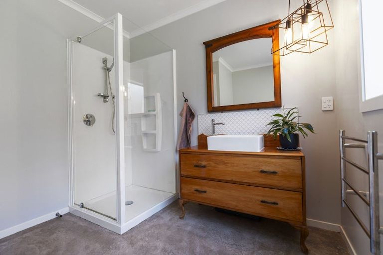 Photo of property in 33a Totara View Road, Wakefield, 7095