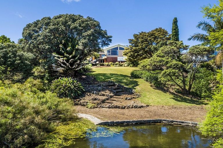 Photo of property in 310 Hurstmere Road, Takapuna, Auckland, 0622