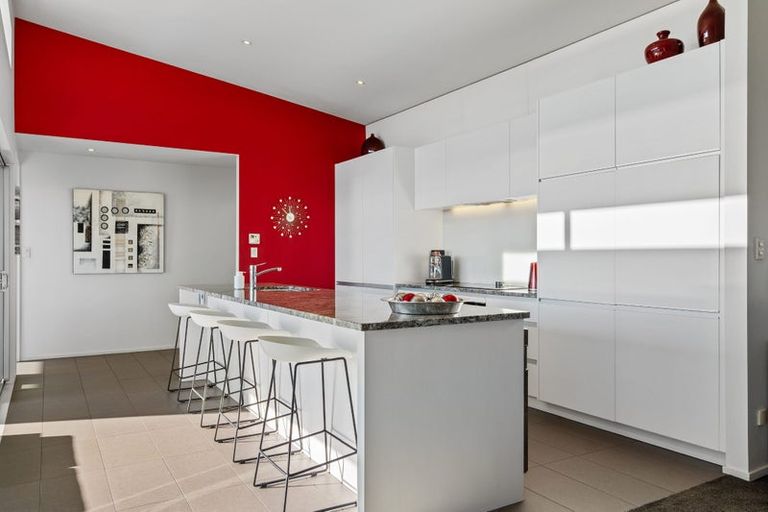 Photo of property in 241 Mount Pleasant Road, Mount Pleasant, Christchurch, 8081