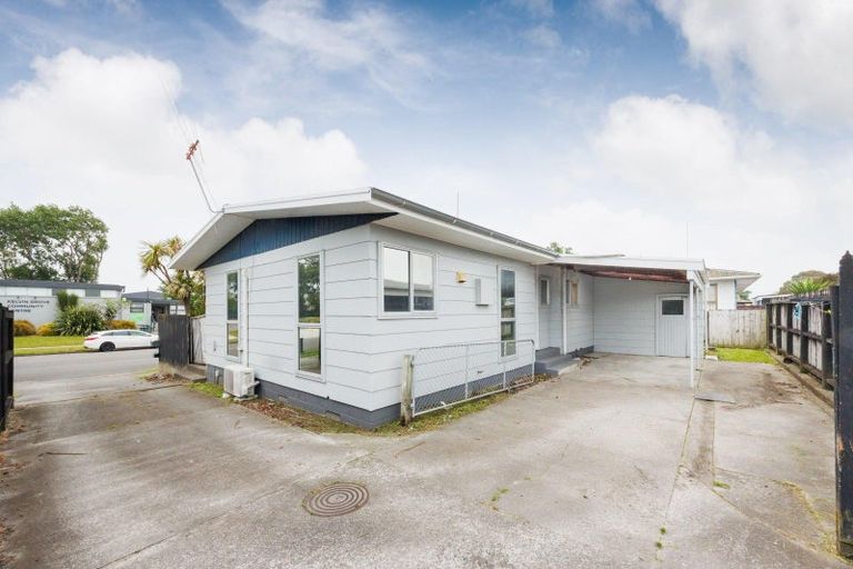Photo of property in 73a Kaimanawa Street, Kelvin Grove, Palmerston North, 4414