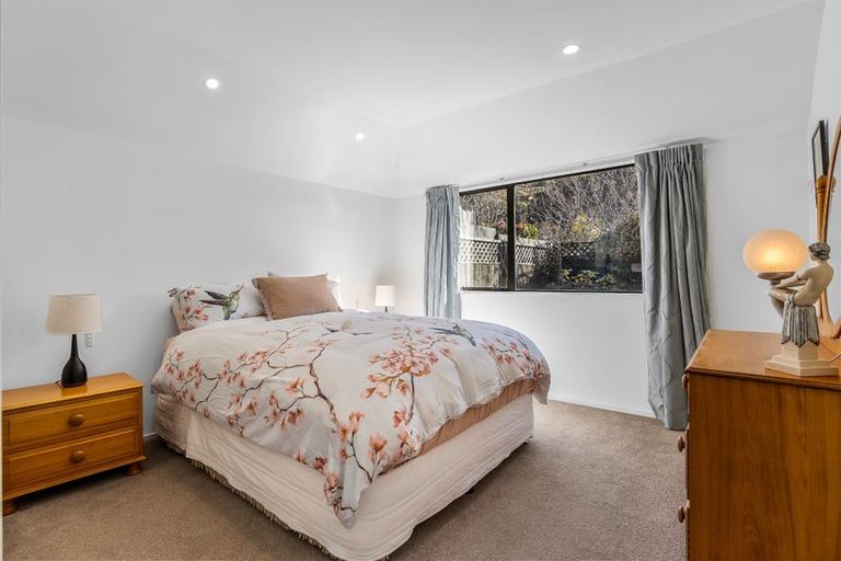 Photo of property in 6b Saint Leonards Square, Sumner, Christchurch, 8081