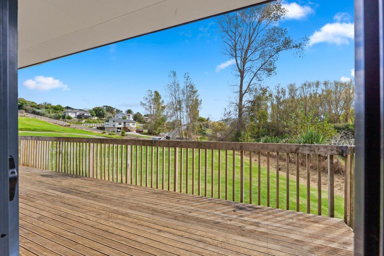 Photo of property in 30a Settlement Road, Kaiwaka, 0573