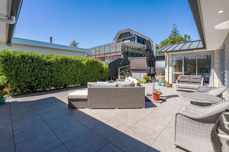 Photo of property in 118 Rosetta Road, Raumati South, Paraparaumu, 5032