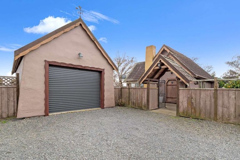 Photo of property in 8 Rosedale Place, Levin, 5510