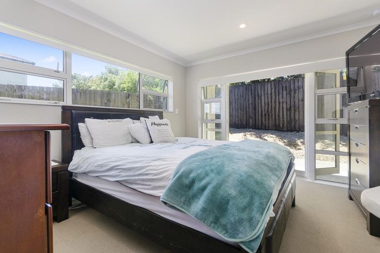 Photo of property in 32 Keepers Drive, Gulf Harbour, Whangaparaoa, 0930
