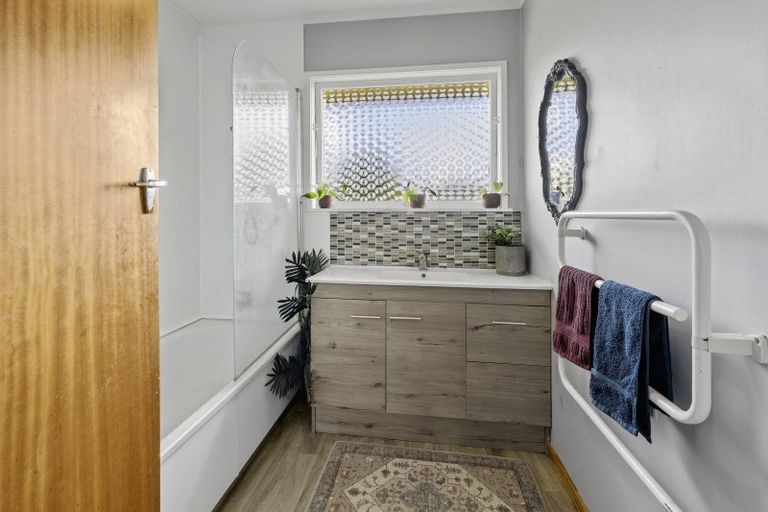 Photo of property in 3 Barron Crescent, Fenton Park, Rotorua, 3010