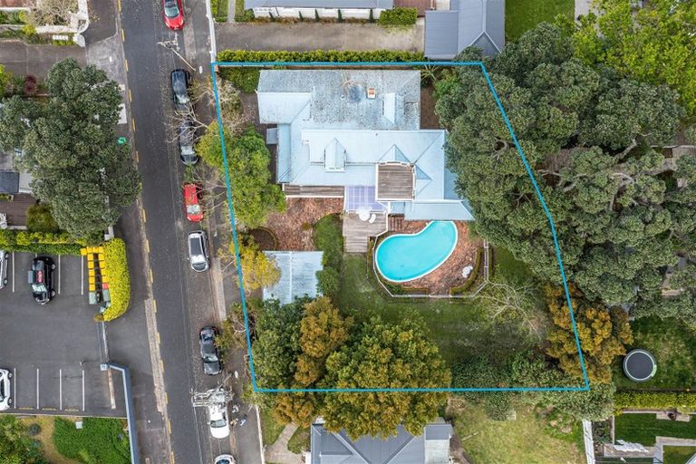 Photo of property in 60 Princes Street, Northcote Point, Auckland, 0627