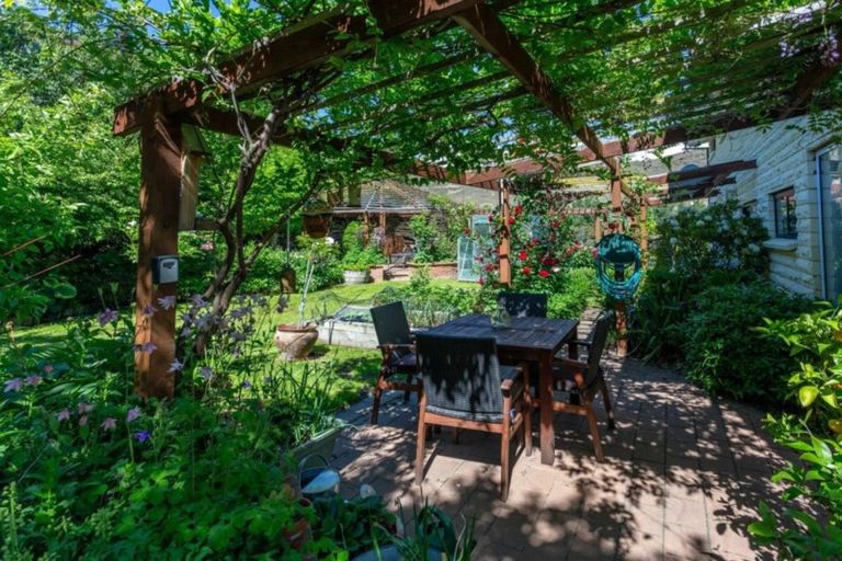 Photo of property in 12 Coulson Place, Alexandra, 9320