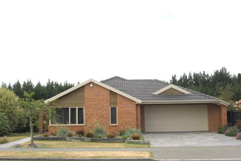 Photo of property in 45 Forest Drive, Parklands, Christchurch, 8083