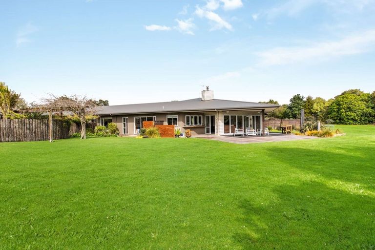 Photo of property in 10 Millbrook Drive, Waiuku, 2683
