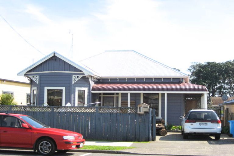 Photo of property in 48 Hine Street, New Plymouth, 4310