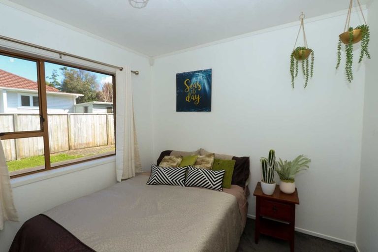 Photo of property in 1/8 Koromiko Street, New Lynn, Auckland, 0600
