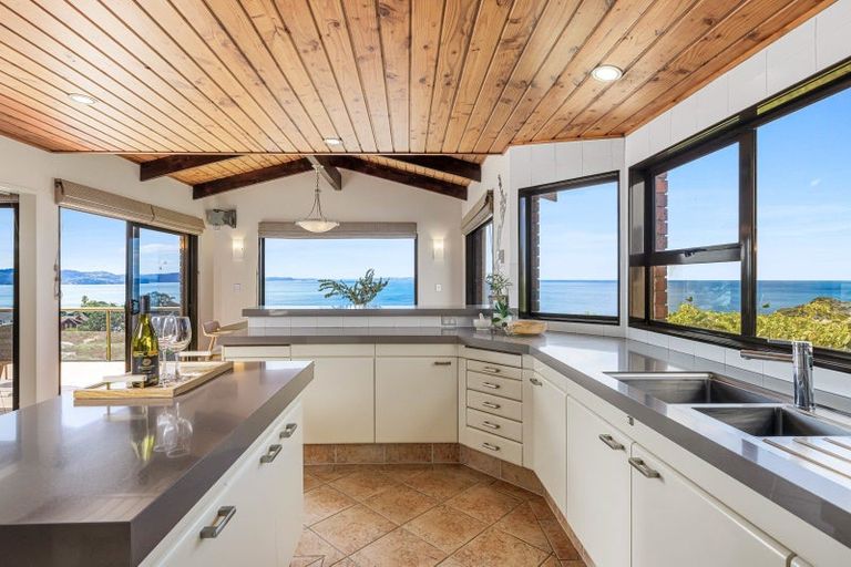 Photo of property in 8 Durness Place, Red Beach, 0932