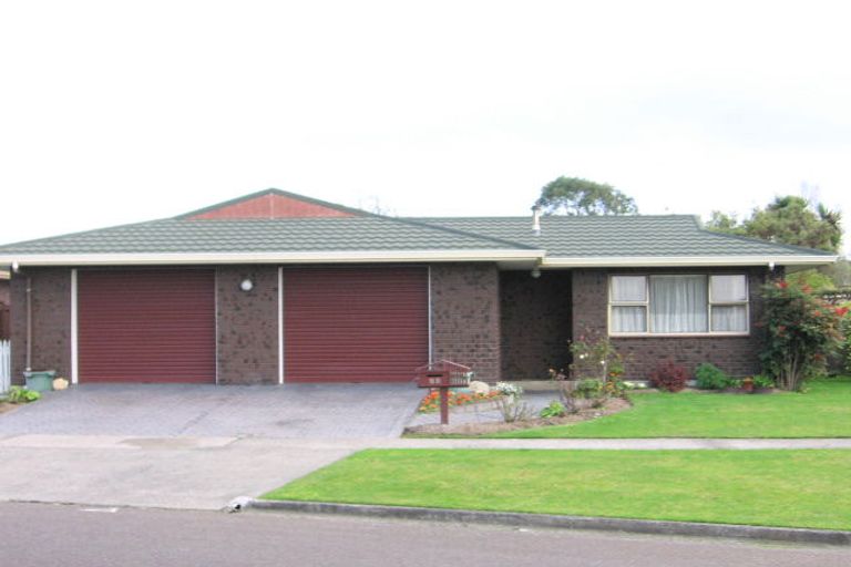 Photo of property in 22 Hind Place, Hokowhitu, Palmerston North, 4410