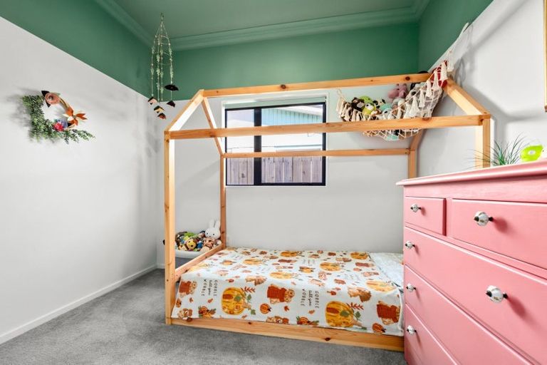 Photo of property in 2/402 Cambridge Terrace, Naenae, Lower Hutt, 5011