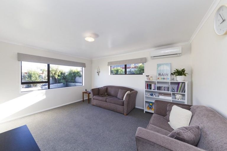 Photo of property in 5 Colorado Crescent, Milson, Palmerston North, 4414