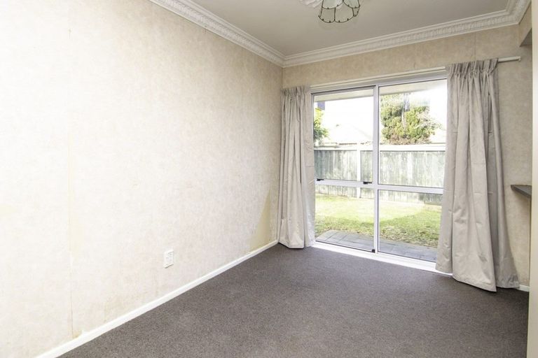 Photo of property in 509 Featherston Street, Roslyn, Palmerston North, 4414
