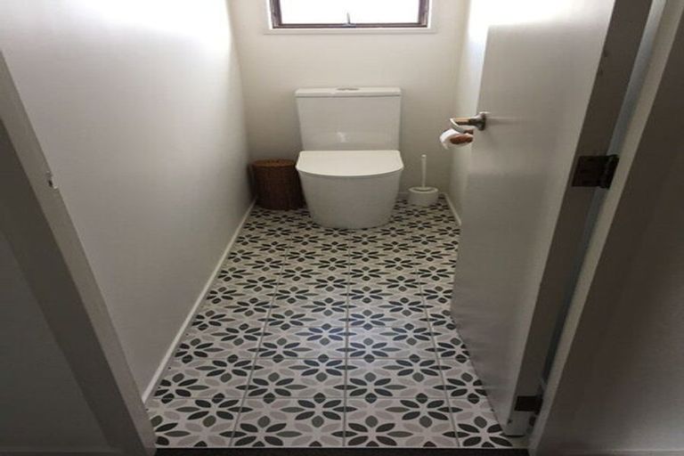 Photo of property in 9 Esmeralda Street, Welcome Bay, Tauranga, 3112