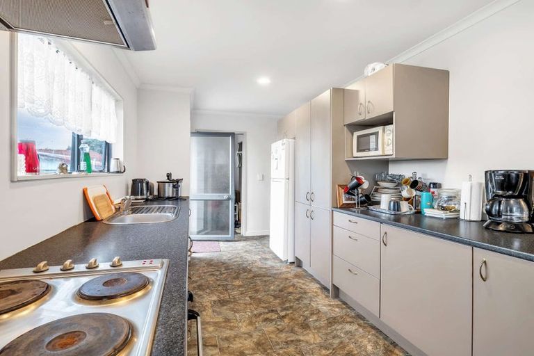 Photo of property in 49a Thatcher Street, Castlecliff, Whanganui, 4501