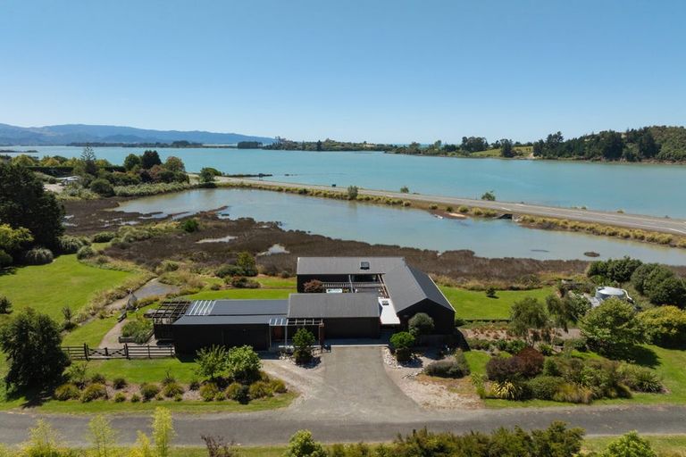 Photo of property in 10 Johnstone Loop, Tasman, Upper Moutere, 7175