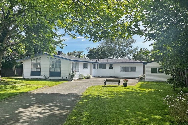 Photo of property in 2 Alaska Court, Awapuni, Palmerston North, 4412