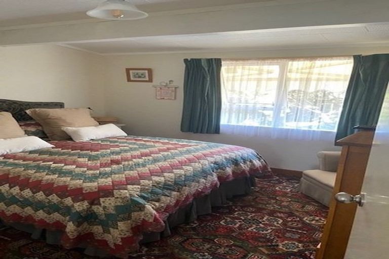 Photo of property in 16 Maria Place, Turangi, 3334