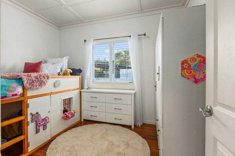 Photo of property in 16 Waitoki Road, Waitoki, Kaukapakapa, 0871