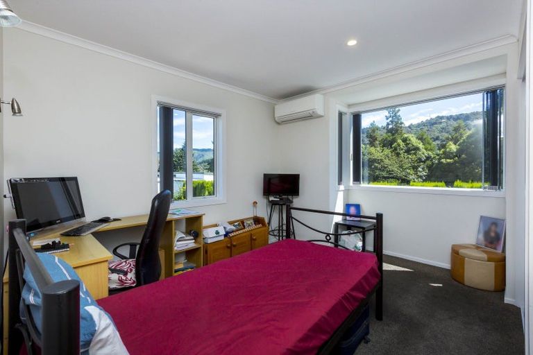 Photo of property in 13 Poplar Grove, Ebdentown, Upper Hutt, 5018