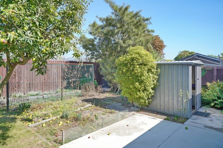 Photo of property in 6 Fenmere Place, Burwood, Christchurch, 8083