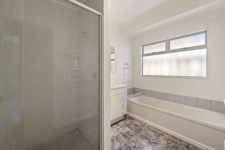 Photo of property in 43 Kiddle Drive, Hilltop, Taupo, 3330