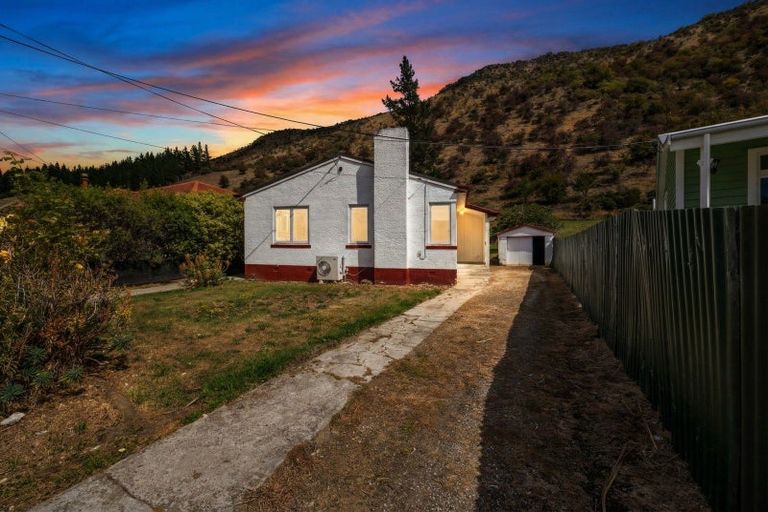 Photo of property in 15 Smith Street, Roxburgh, 9500