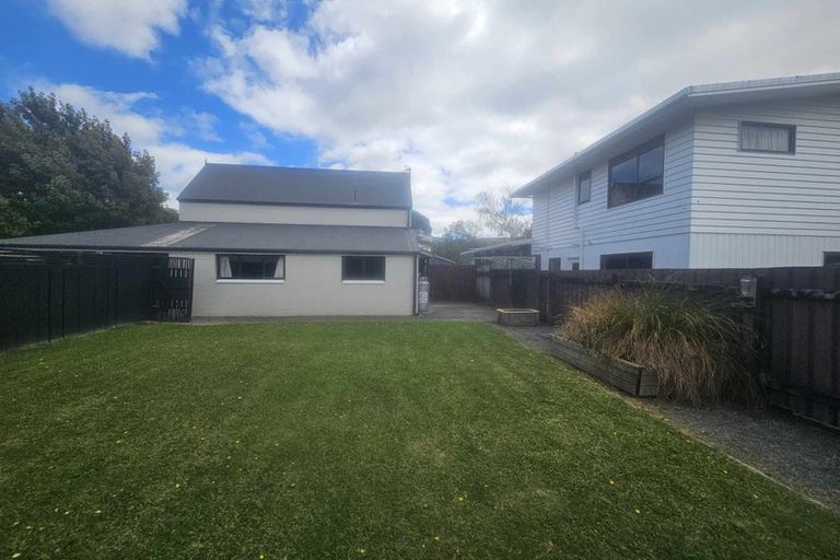 Photo of property in 5a Tapestry Grove, Silverstream, Upper Hutt, 5019