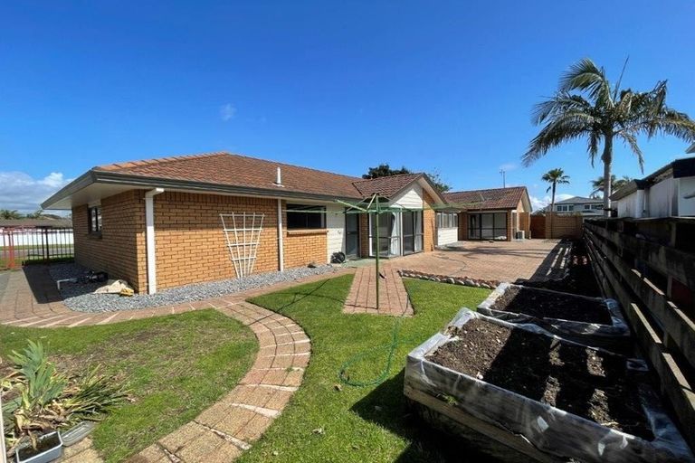 Photo of property in 5 Russley Drive, Mount Maunganui, 3116