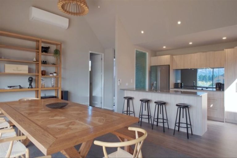 Photo of property in 43 Northburn Road, Wanaka, 9305