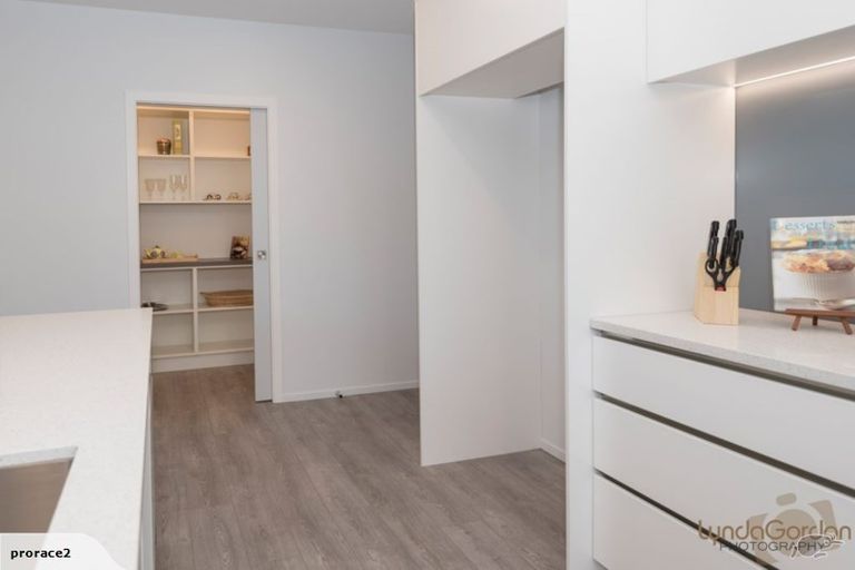 Photo of property in 73a Meeanee Road, Taradale, Napier, 4112