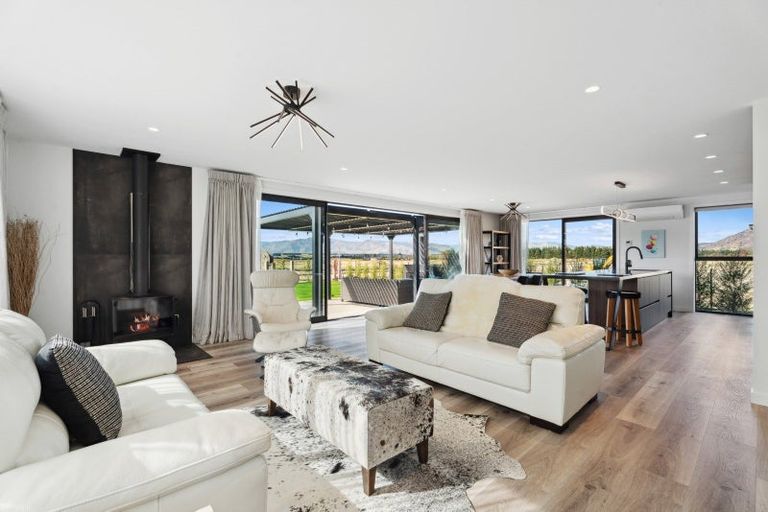 Photo of property in 3b Wallace Place, Westown, New Plymouth, 4310