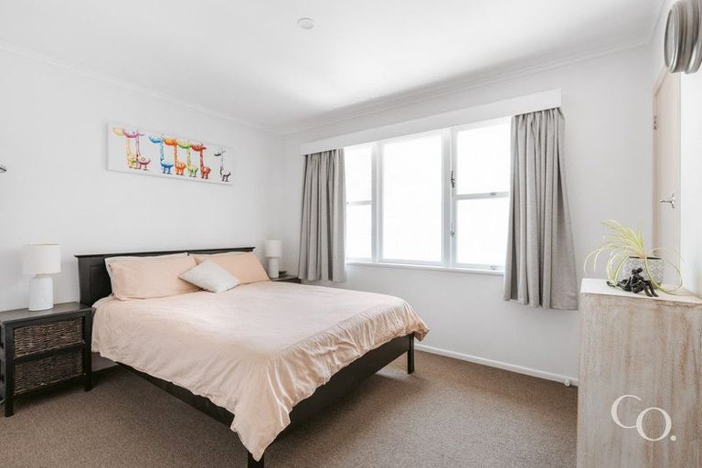 Photo of property in 12 Ngahere Street, Otumoetai, Tauranga, 3110