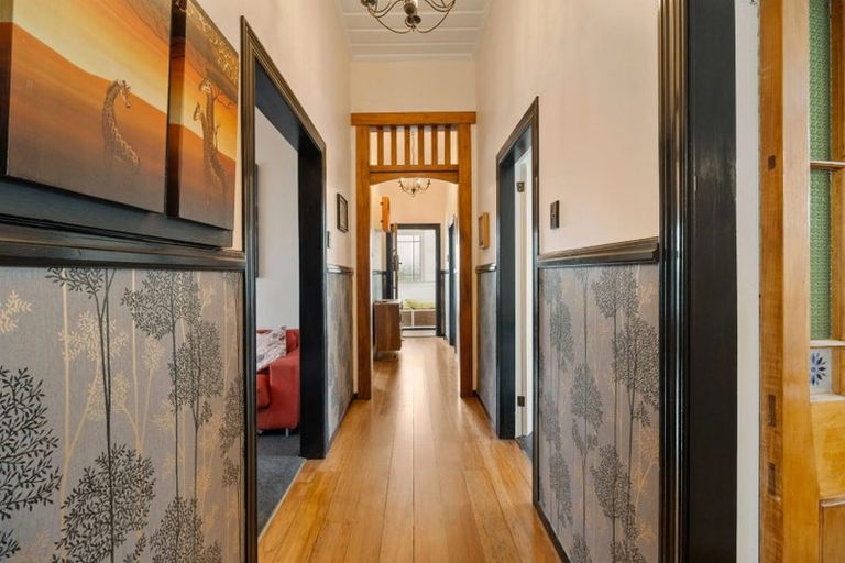 Photo of property in 162 Tukapa Street, Westown, New Plymouth, 4310