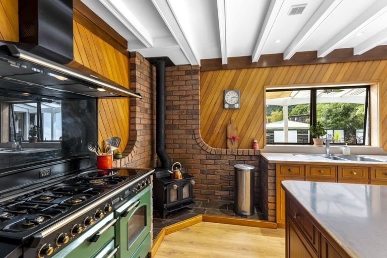 Photo of property in 21 Dalton Grove, Stokes Valley, Lower Hutt, 5019