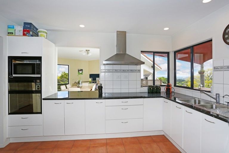 Photo of property in 6b Jayar Heights, Bombay, 2675