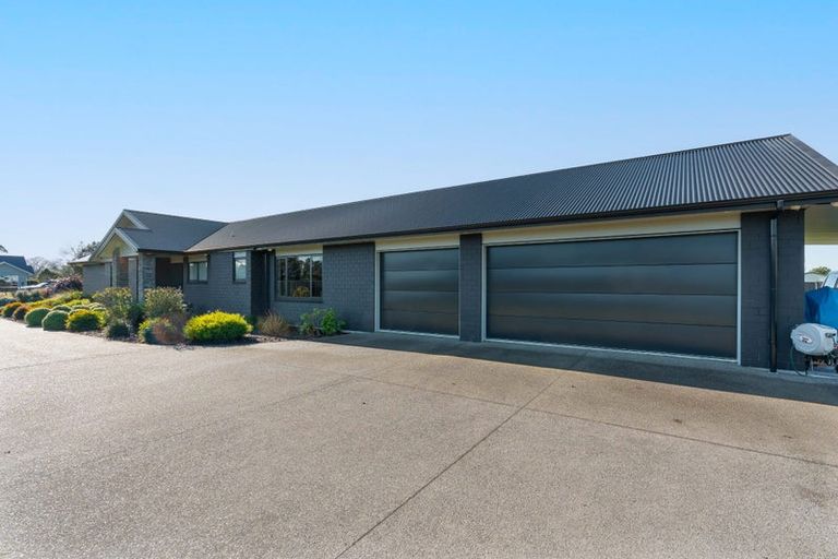 Photo of property in 27 Chamberlain Road, Masterton, 5888
