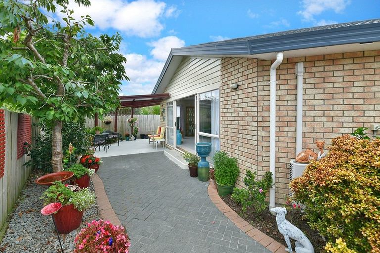 Photo of property in 40 Red Hibiscus Road, Stanmore Bay, Whangaparaoa, 0932